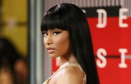 Nicki Minaj Offers To Pay Student Loans For Her Fans on Twitter