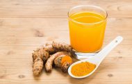 10 Reasons Why You Should Drink Warm Turmeric Water in the Morning(2)