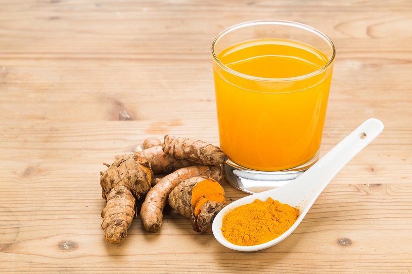 10 Reasons Why You Should Drink Warm Turmeric Water in the Morning